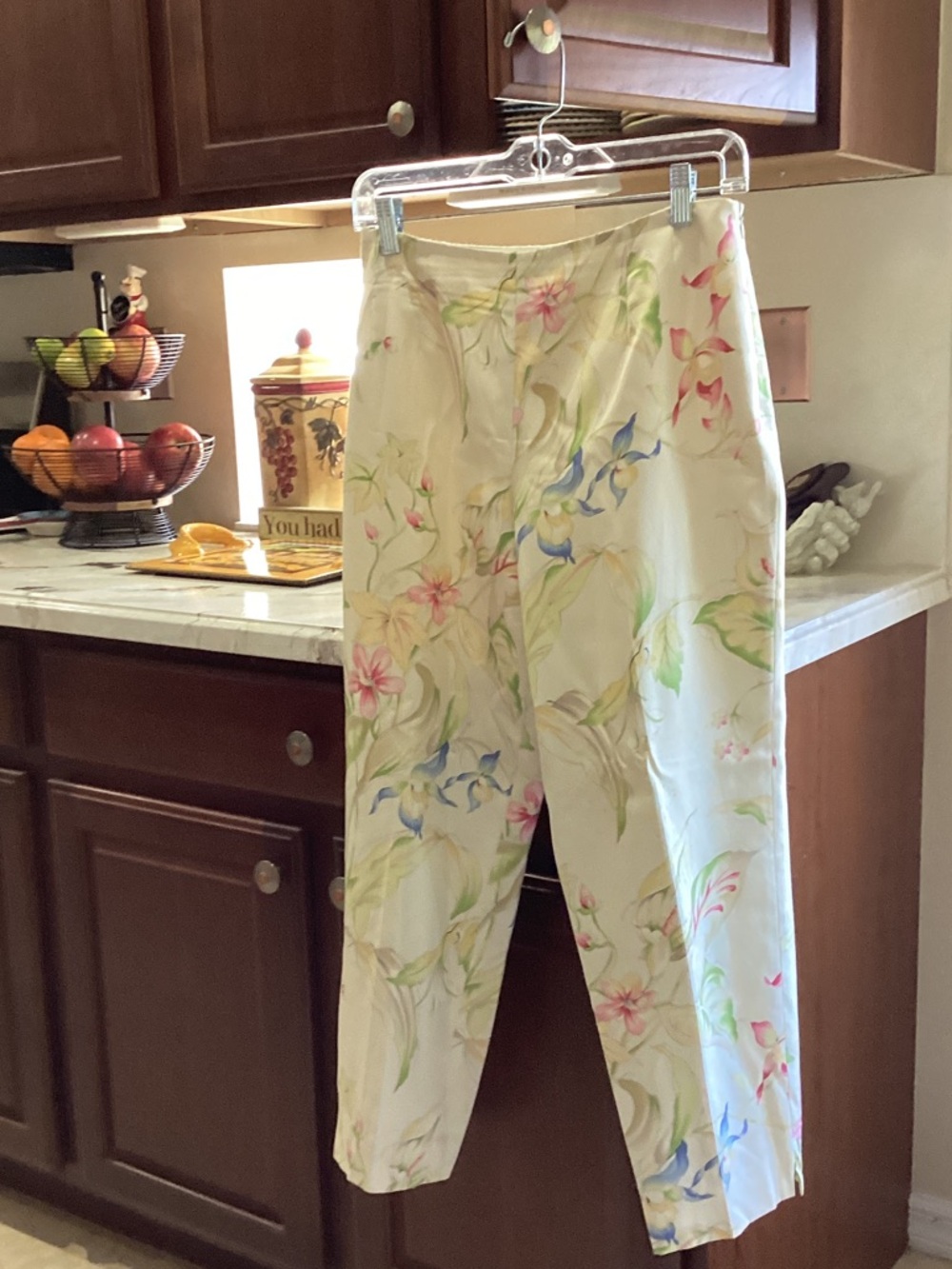 Talbots Floral Cropped Pants - Cream with Pink, Blue & Green. 25” inseam